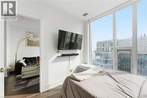10 York Street Toronto ON M5J 0E1