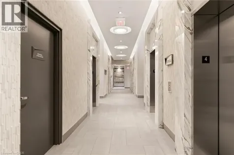 10 York Street Toronto ON M5J 0E1