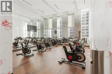 10 York Street Toronto ON M5J 0E1
