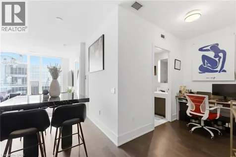 10 York Street Toronto ON M5J 0E1