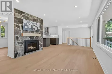 1054 Chelsea Drive Ottawa ON K1K 0M8
