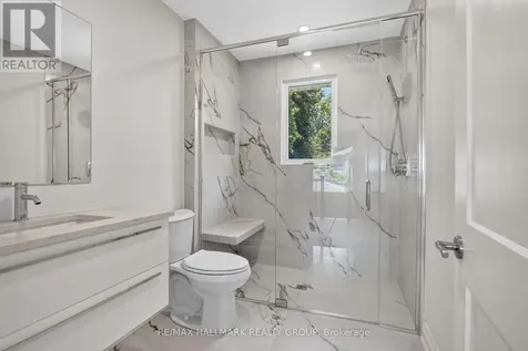 1054 Chelsea Drive Ottawa ON K1K 0M8