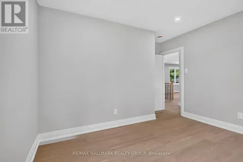 1054 Chelsea Drive Ottawa ON K1K 0M8