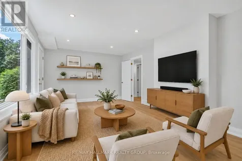 1054 Chelsea Drive Ottawa ON K1K 0M8