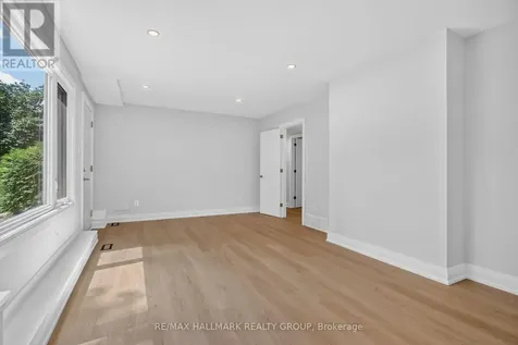 1054 Chelsea Drive Ottawa ON K1K 0M8