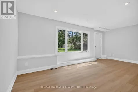 1054 Chelsea Drive Ottawa ON K1K 0M8