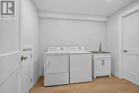 1054 Chelsea Drive Ottawa ON K1K 0M8
