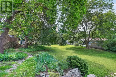 1054 Chelsea Drive Ottawa ON K1K 0M8