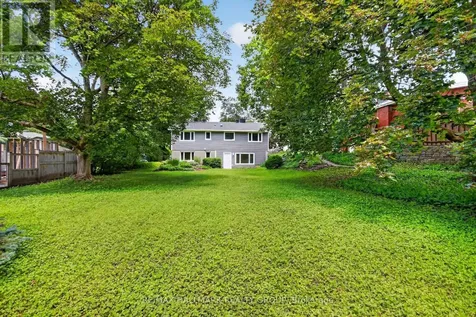 1054 Chelsea Drive Ottawa ON K1K 0M8