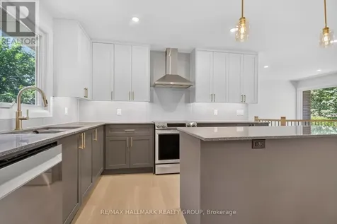 1054 Chelsea Drive Ottawa ON K1K 0M8