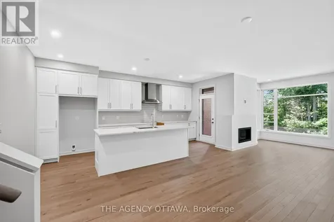 1005 Kitigan Grove Ottawa ON K2K 0M9