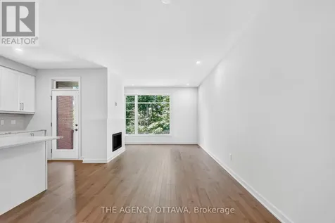 1005 Kitigan Grove Ottawa ON K2K 0M9