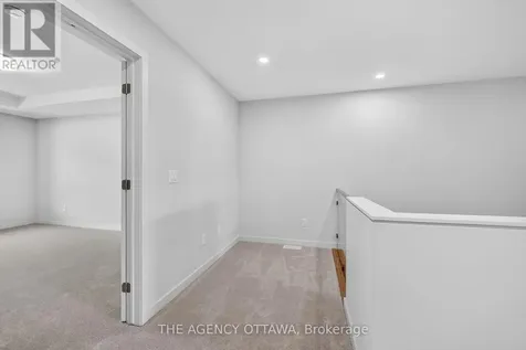1005 Kitigan Grove Ottawa ON K2K 0M9
