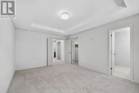 1005 Kitigan Grove Ottawa ON K2K 0M9