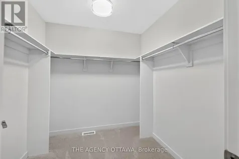 1005 Kitigan Grove Ottawa ON K2K 0M9