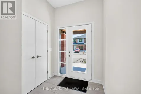 1005 Kitigan Grove Ottawa ON K2K 0M9