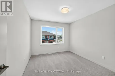 1005 Kitigan Grove Ottawa ON K2K 0M9