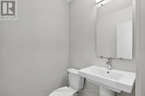 1005 Kitigan Grove Ottawa ON K2K 0M9