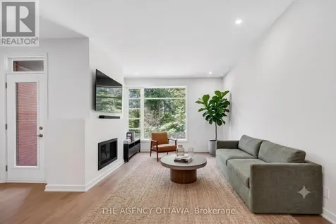 1005 Kitigan Grove Ottawa ON K2K 0M9