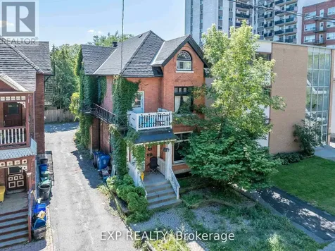 88 Maclaren Street Ottawa ON K2P 0K6