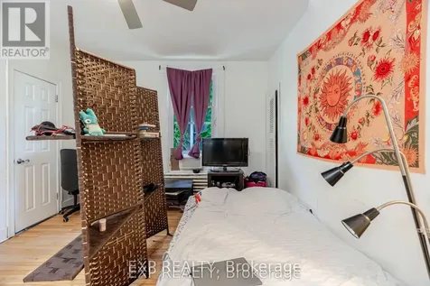 88 Maclaren Street Ottawa ON K2P 0K6