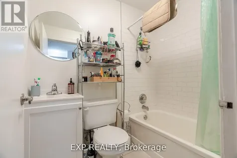 88 Maclaren Street Ottawa ON K2P 0K6