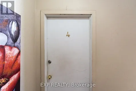 88 Maclaren Street Ottawa ON K2P 0K6