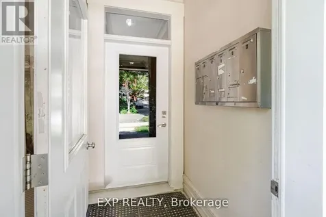 88 Maclaren Street Ottawa ON K2P 0K6