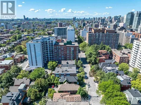 88 Maclaren Street Ottawa ON K2P 0K6