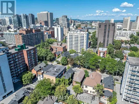 88 Maclaren Street Ottawa ON K2P 0K6