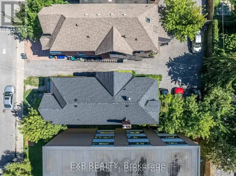 88 Maclaren Street Ottawa ON K2P 0K6