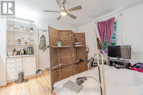 88 Maclaren Street Ottawa ON K2P 0K6