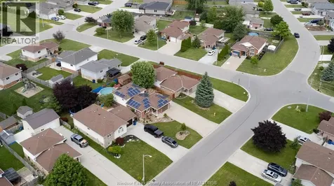 18 Azar Drive Tilbury ON N0P 2L0