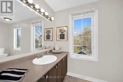 957 Messor Crescent Ottawa ON K2S 0P2