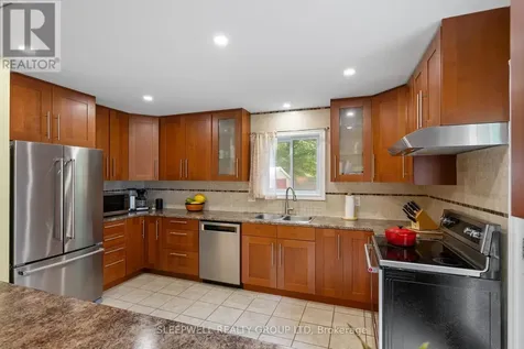 66 Parsons Ridge Road Ottawa ON K2L 2X4