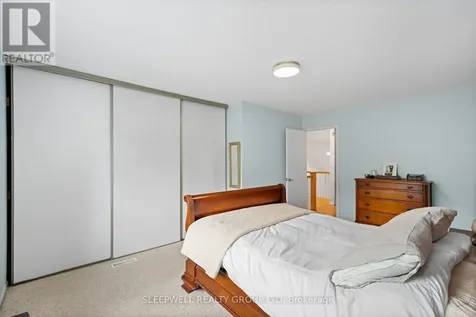 66 Parsons Ridge Road Ottawa ON K2L 2X4