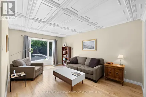 66 Parsons Ridge Road Ottawa ON K2L 2X4