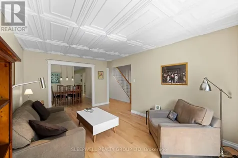66 Parsons Ridge Road Ottawa ON K2L 2X4