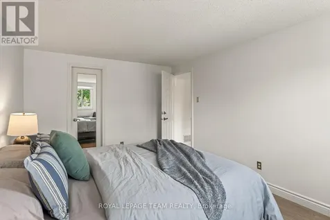 402 Montfort Street Ottawa ON K1L 8G7