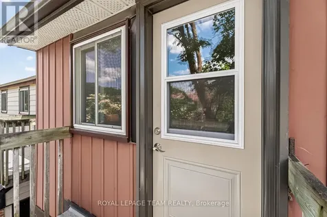 402 Montfort Street Ottawa ON K1L 8G7