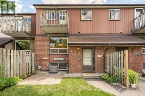 402 Montfort Street Ottawa ON K1L 8G7