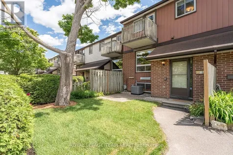 402 Montfort Street Ottawa ON K1L 8G7