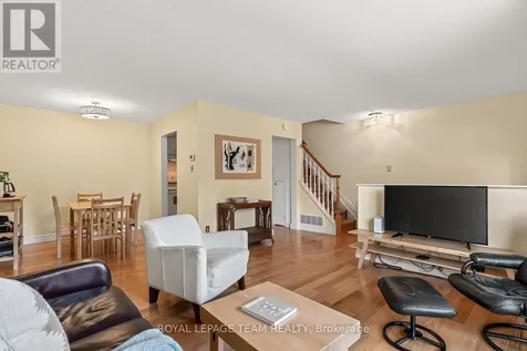 402 Montfort Street Ottawa ON K1L 8G7