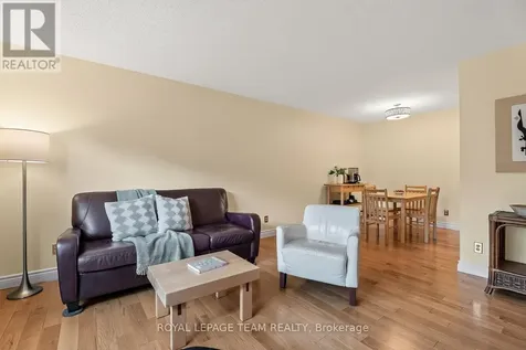 402 Montfort Street Ottawa ON K1L 8G7