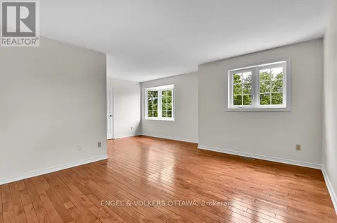 3557 Trappers Road Ottawa ON K1T 2R1