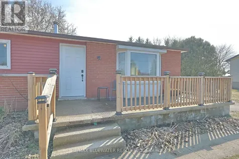 9897 Eric Street Lambton Shores ON N0M 2N0