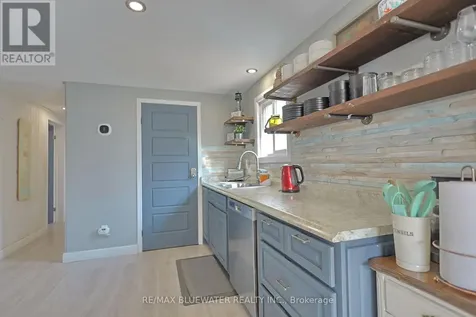 9897 Eric Street Lambton Shores ON N0M 2N0