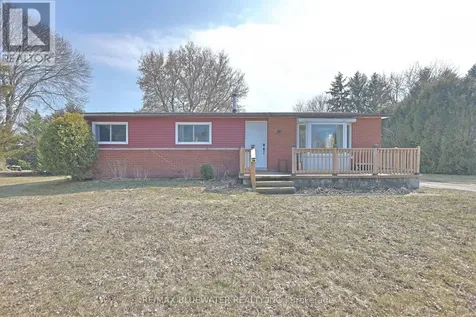 9897 Eric Street Lambton Shores ON N0M 2N0