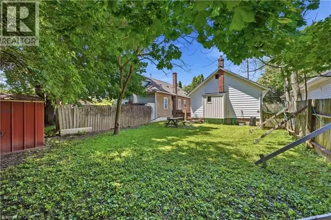 106 Carlton Street St. Catharines ON L2R 1R3