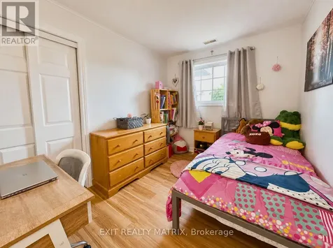827 Edmond Street Hawkesbury ON K6A 3C6